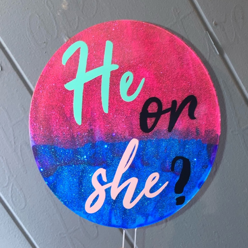 Gender reveal cake topper